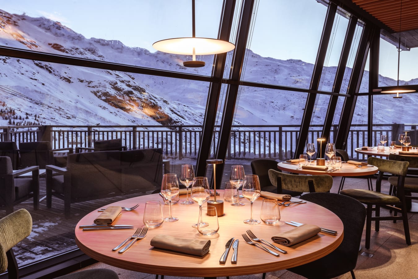 Bar Restaurant - 2