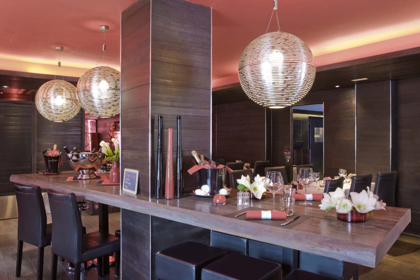 Restaurant - Avenue Lodge