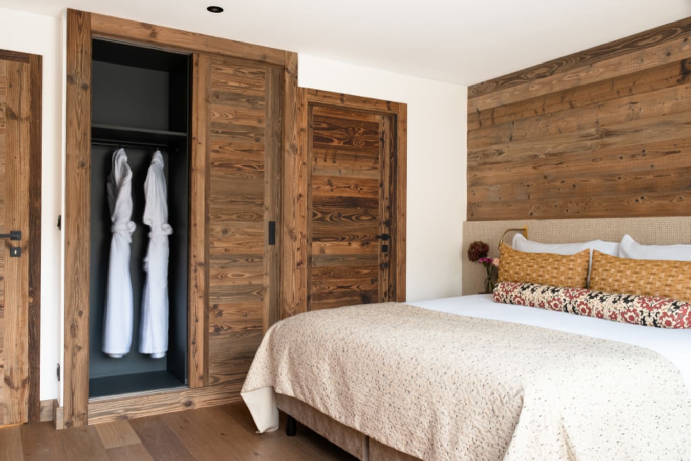 Guest Room 4 