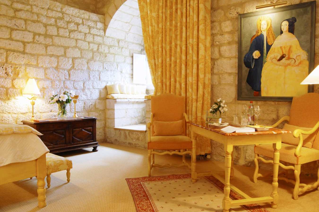 Golden Prison Room - Chateau de la Treyne