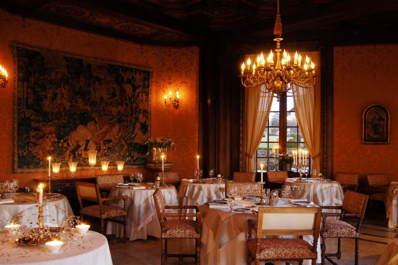 Louis XIII Dining Room - Chateau de la Treyne