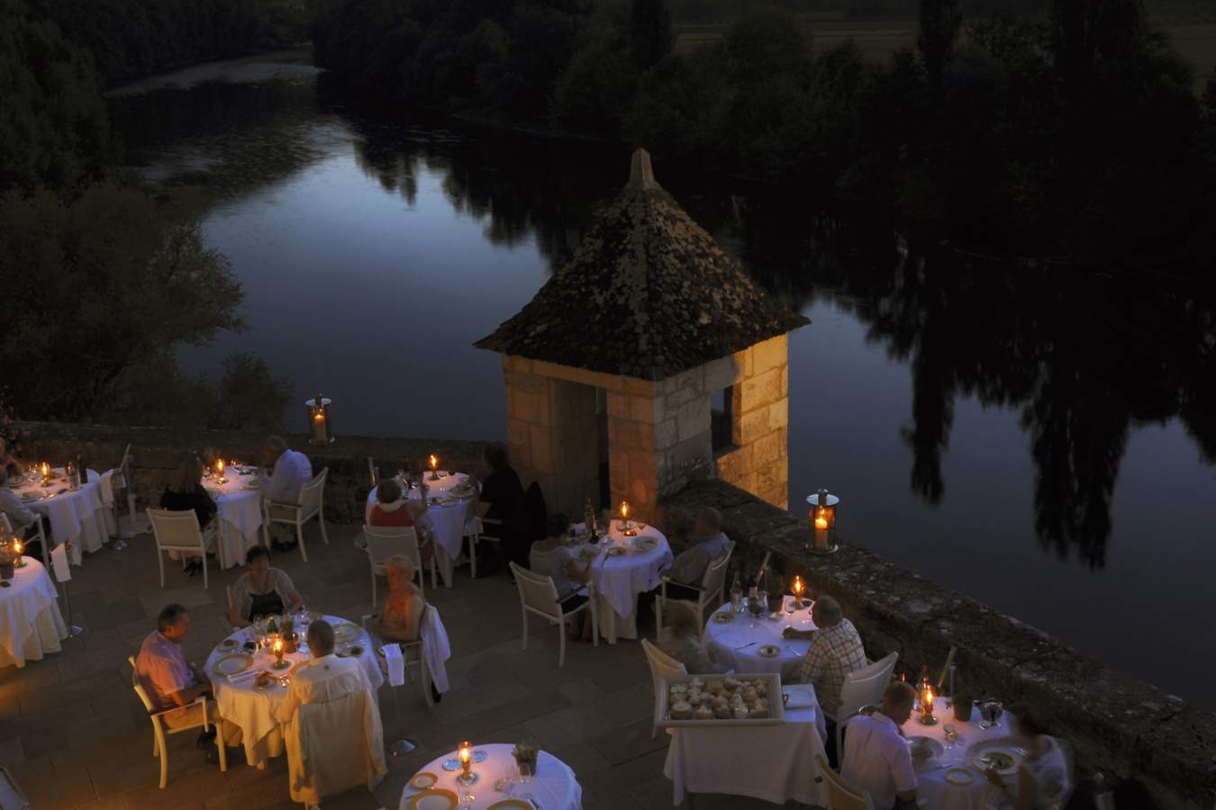 Terrace - Chateau de la Treyne