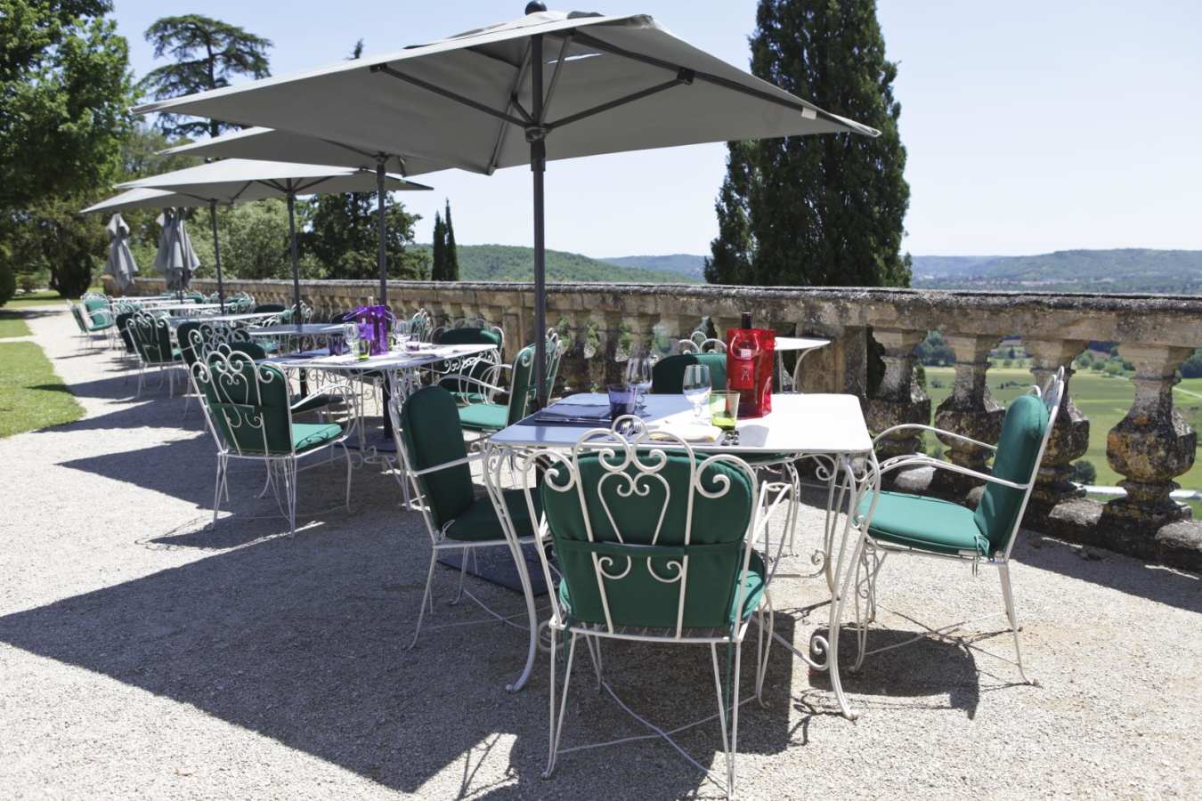 Terrace - Chateau de Mercuès