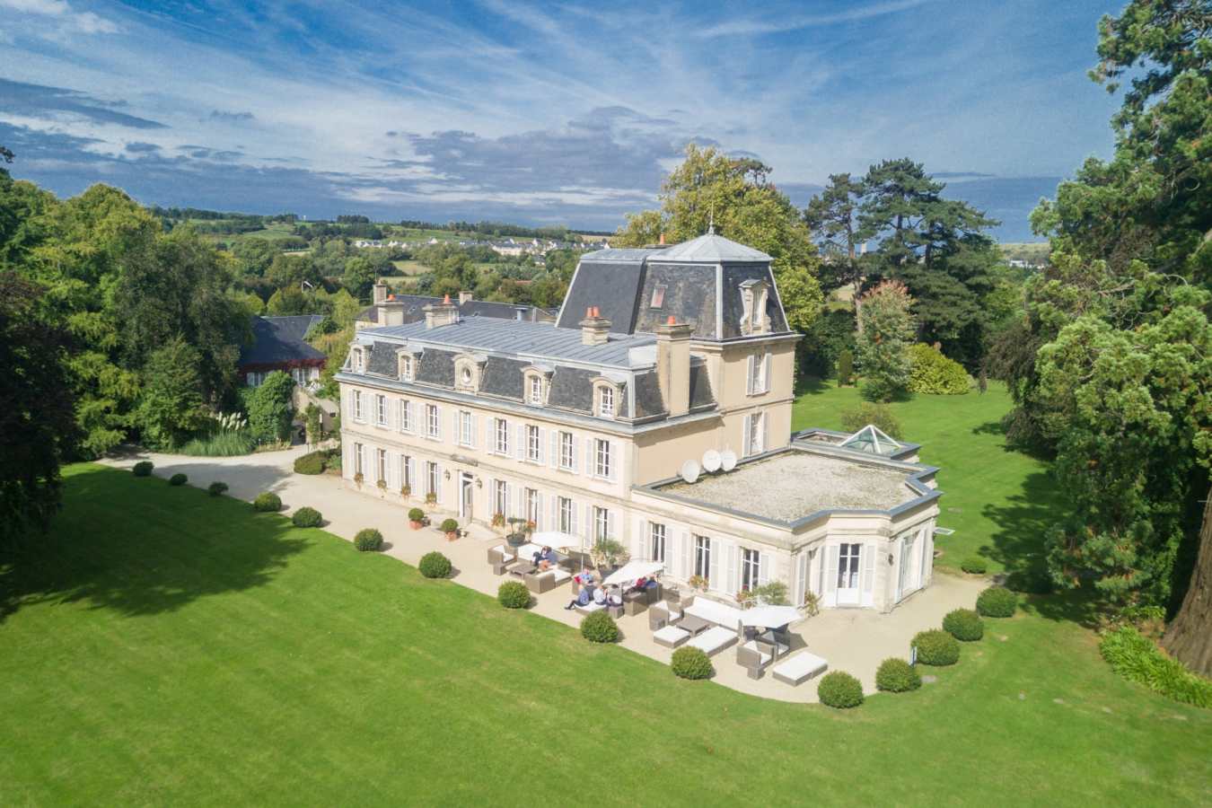 The Chateau - Chateau La Chenevière