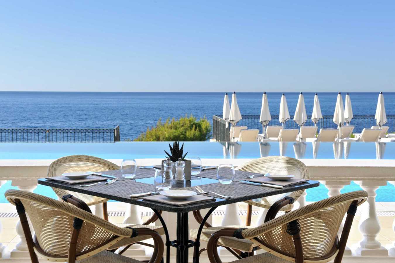 Pool View - Grand Hotel du Cap Ferrat