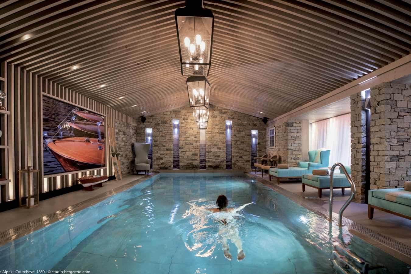 Swimming pool - Grandes Alpes Private Hotel