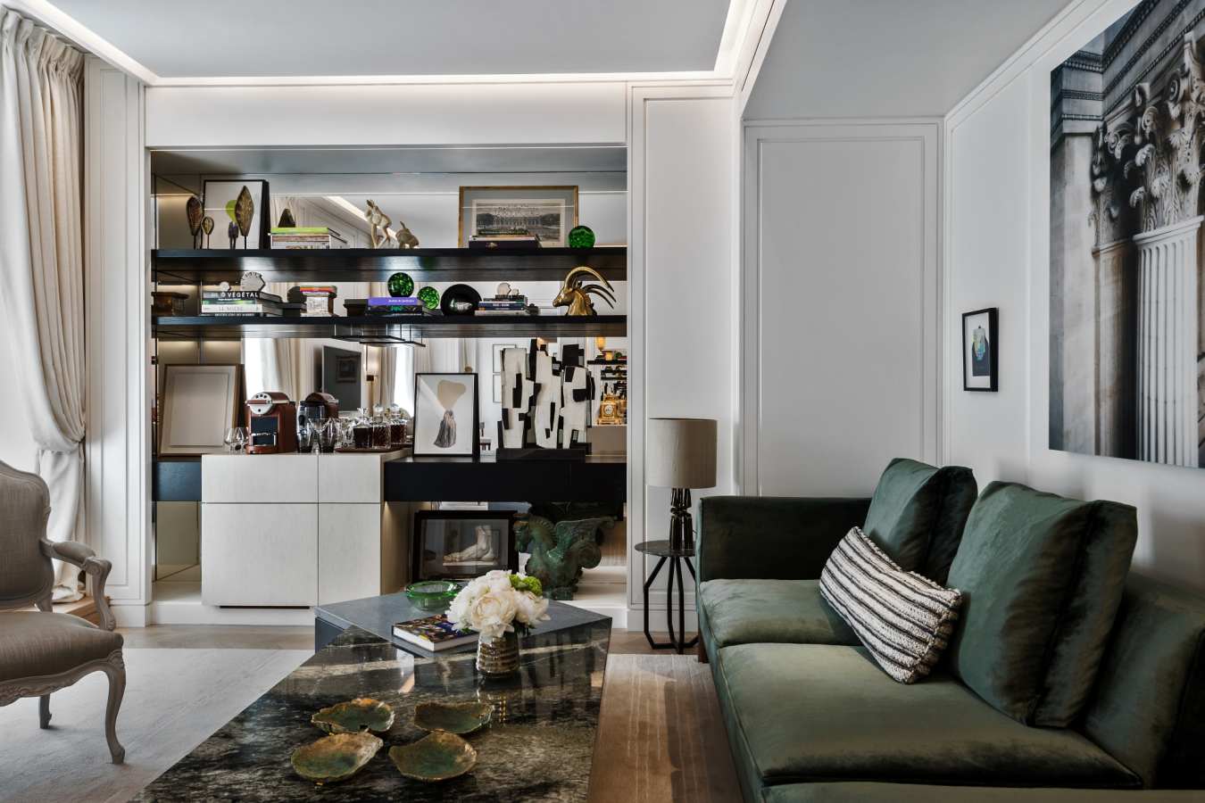 Suite Jardin living room - Hotel de Crillon, A Rosewood Hotel