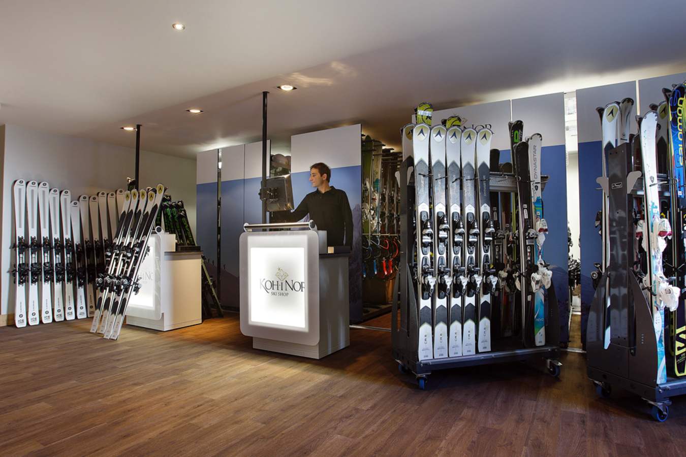Ski shop -  Koh-I Nor