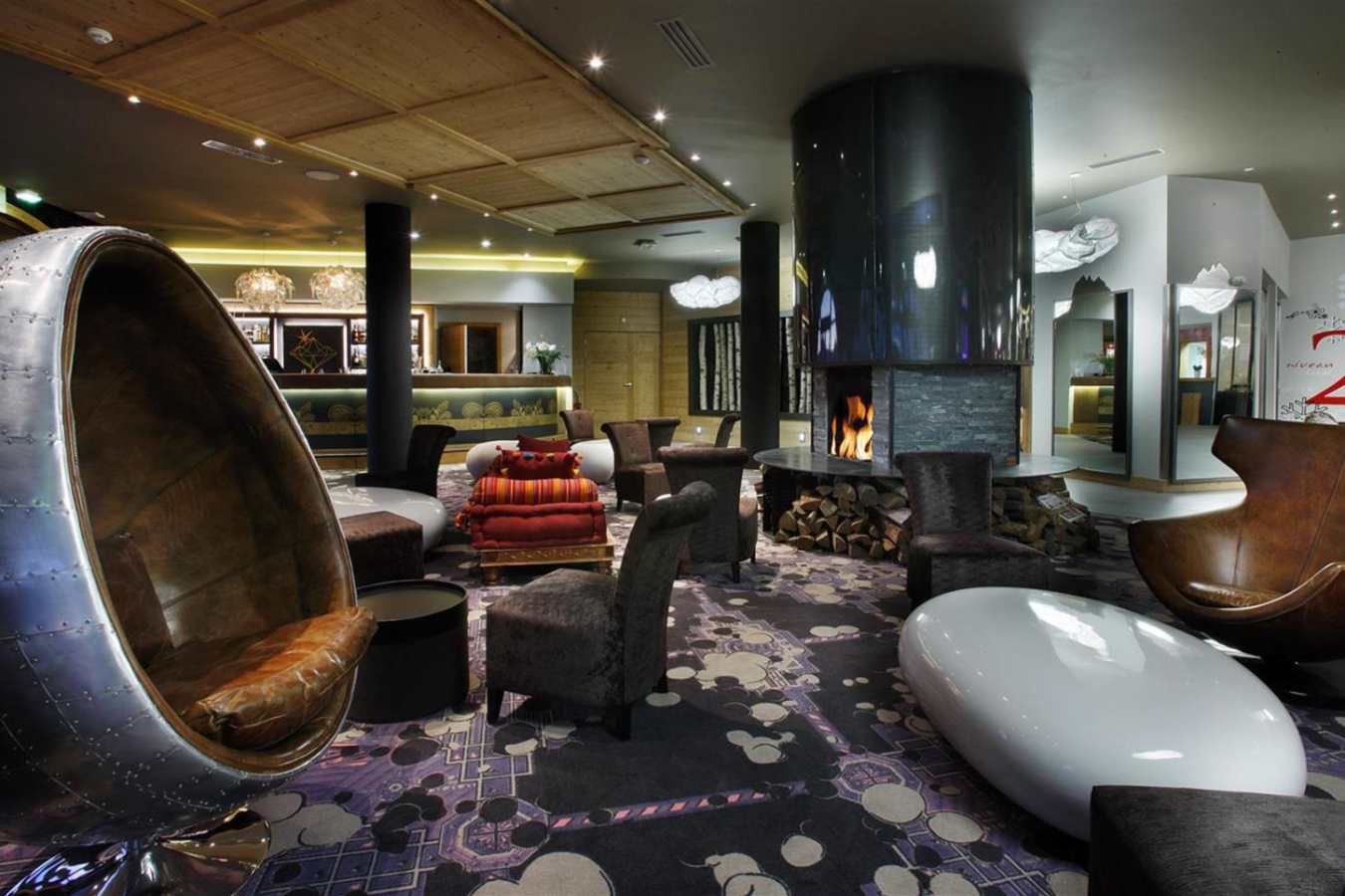 Lounge -  Koh-I Nor