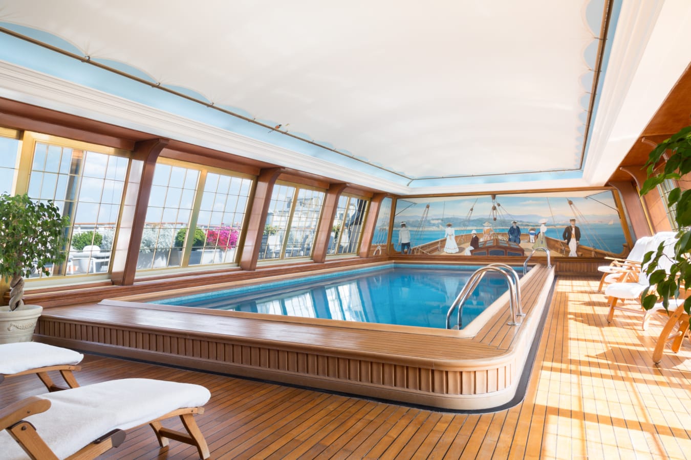 Swimming pool