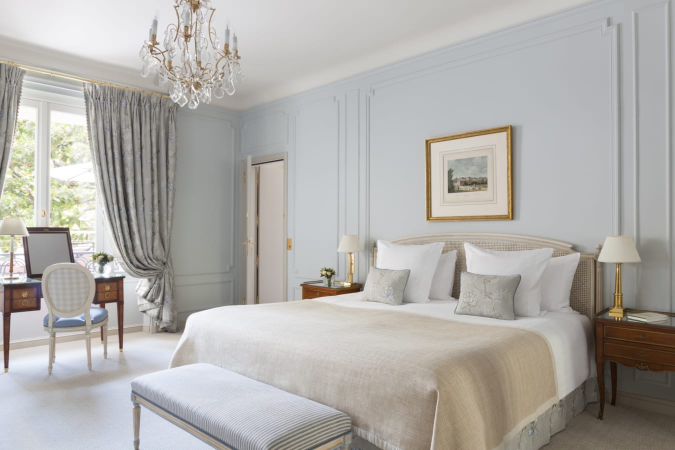 Paris Suite Deluxe