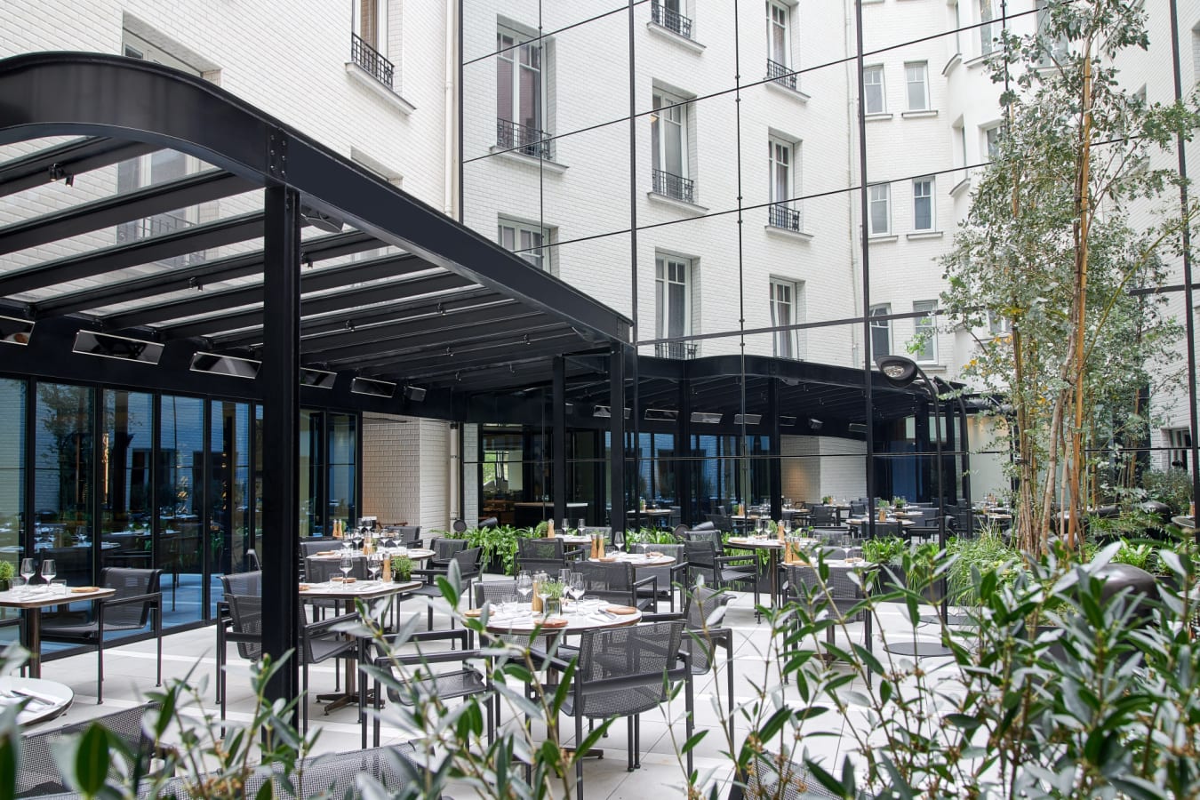 Brasserie Lutetia - Outside