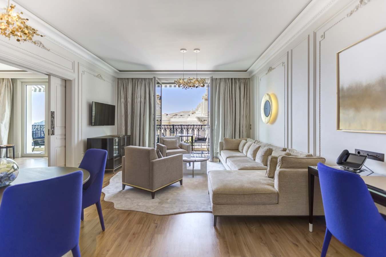 Suite City View