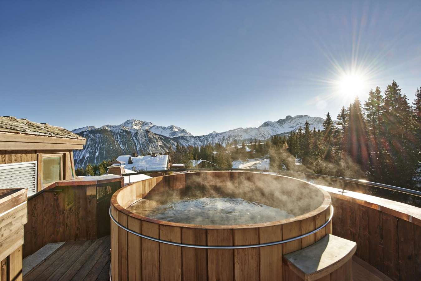 Penthouse Suite hot tub - L'Apogée Courchevel