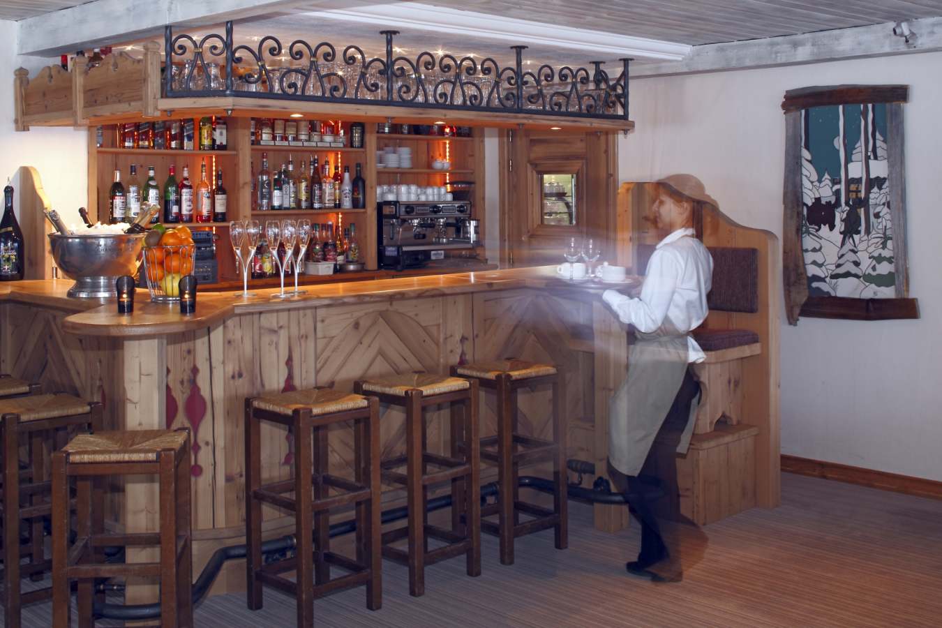 Hotel Bar