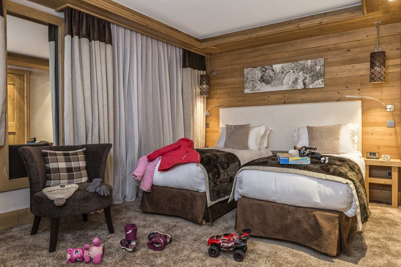 Kids room in Family Suite sleeping 4, Le Kaila