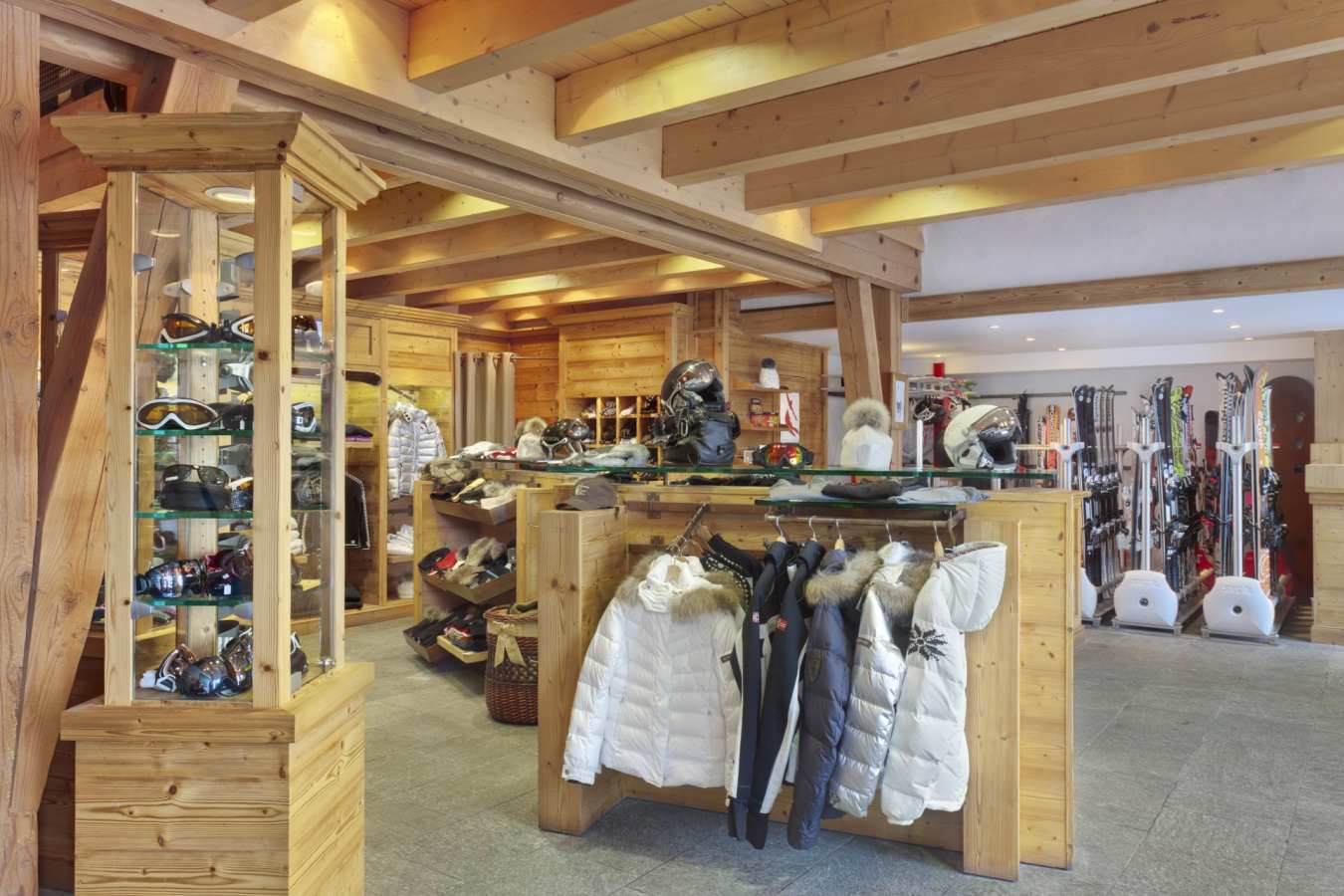 Proshop boutique - Les Barmes de l’Ours