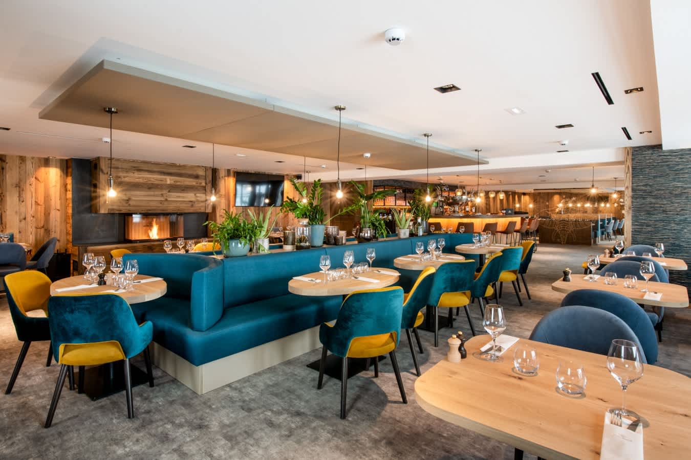 Manali Lodge - Bistro Manali  