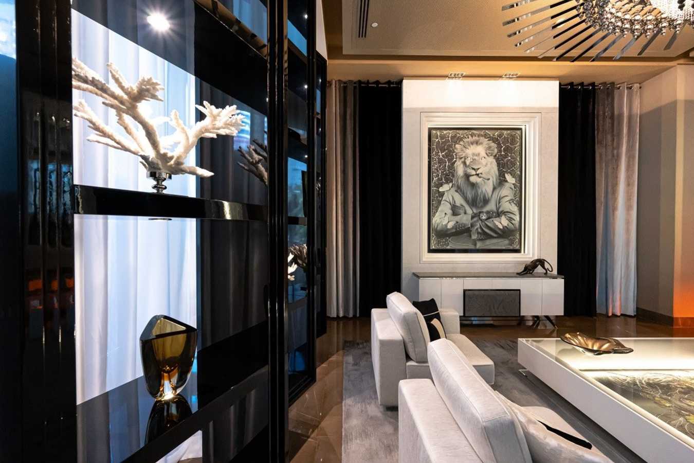 Lobby Seating Area