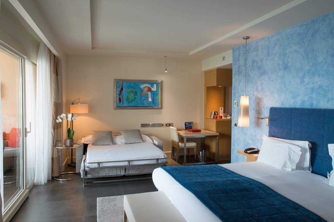 Room 16