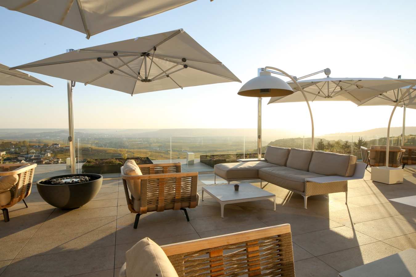 Bellevue Bar Terrace - Royal Champagne Hotel