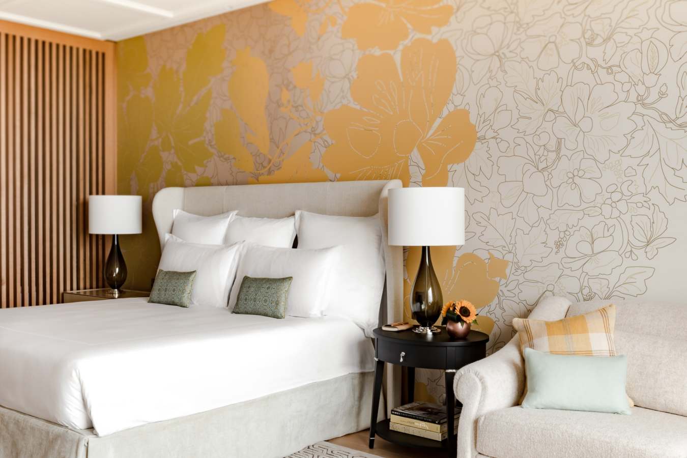 Champagne Bedroom - Royal Champagne Hotel