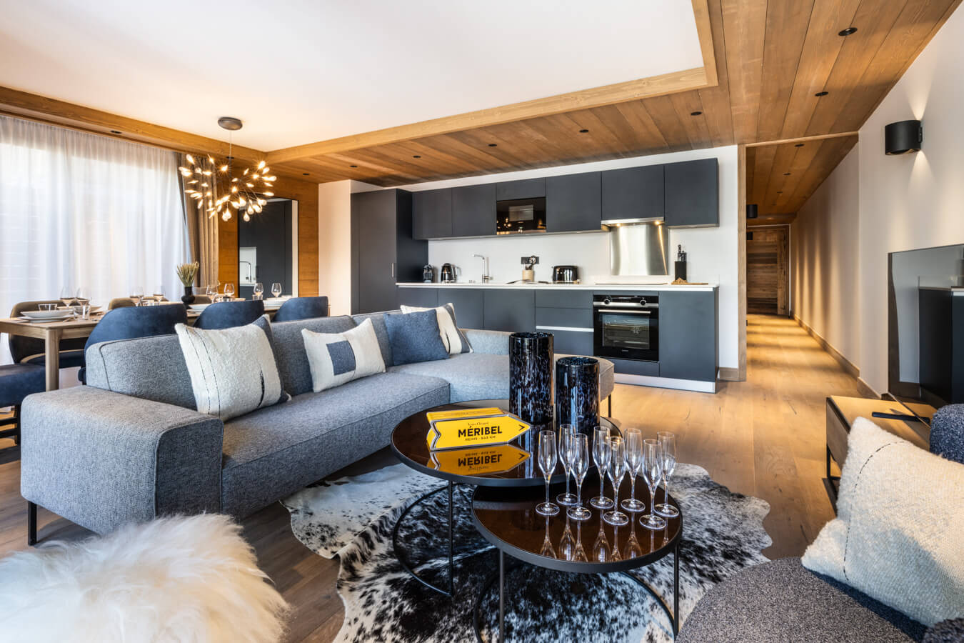 Apartment B01 