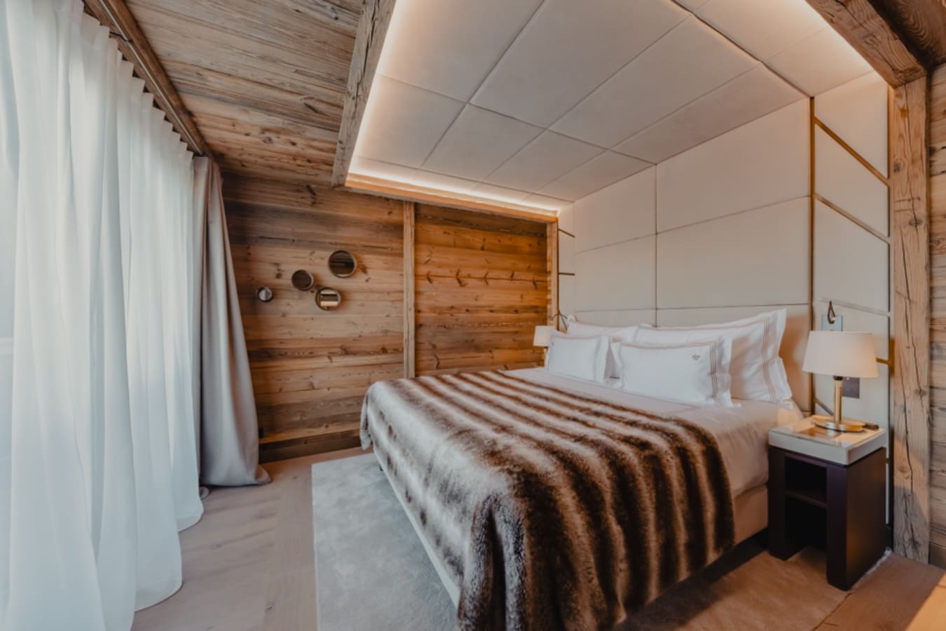 Grand Residence Bedroom 2 