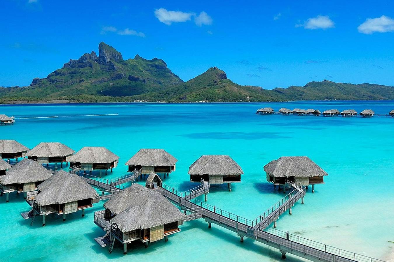Aerial Bungalows - Four Seasons Resort Bora Bora
