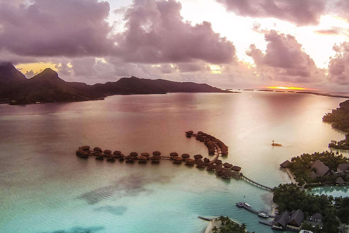 Sunset over paradise - Four Seasons Resort Bora Bora