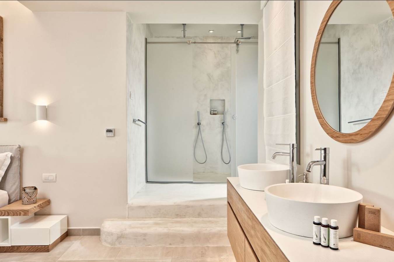 18 Grapes - Grand Seaview Superior Room Bathroom 