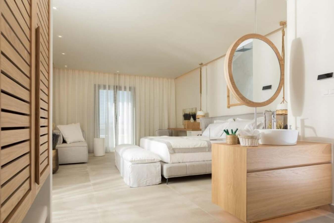 18 Grapes - Seaview Suite 