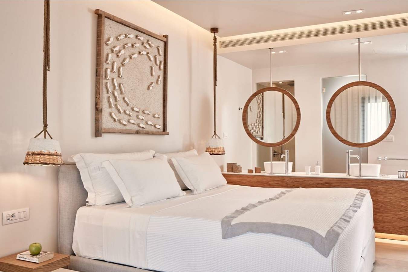 18 Grapes - Superior Seaview Room 2 