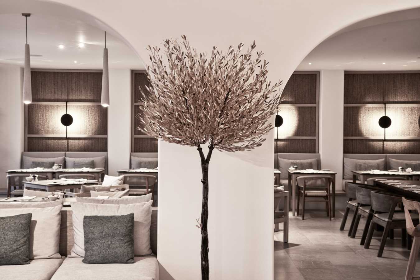 Elements Resurant Bar  