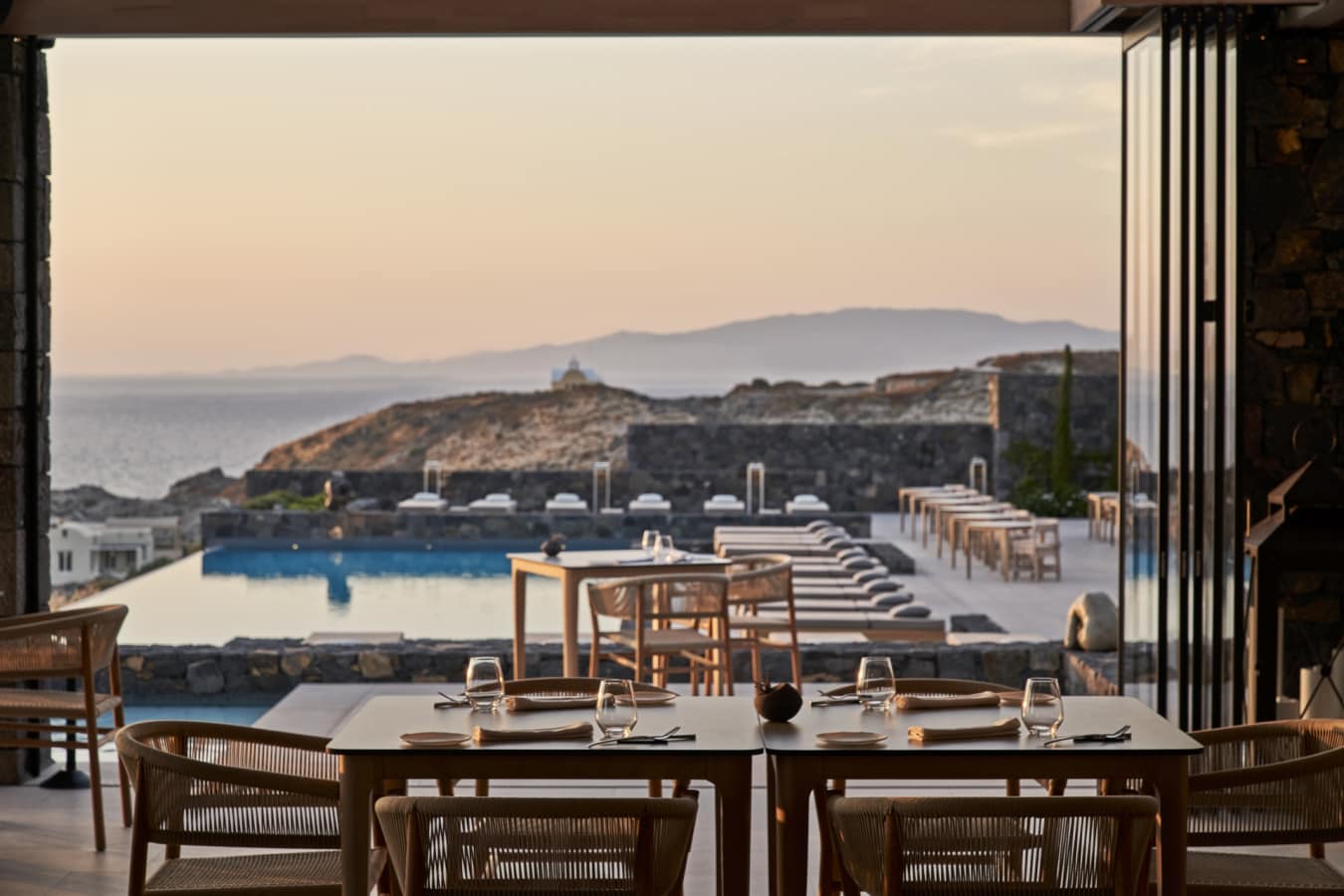 Elements Restaurant Bar  