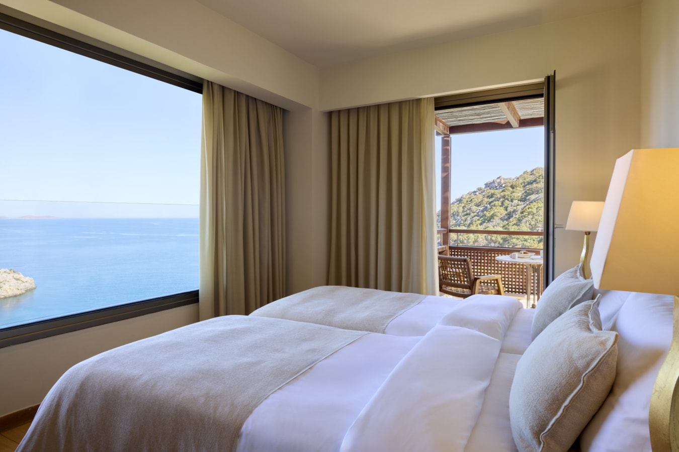 DCVillaThreeBedroomBedroom 