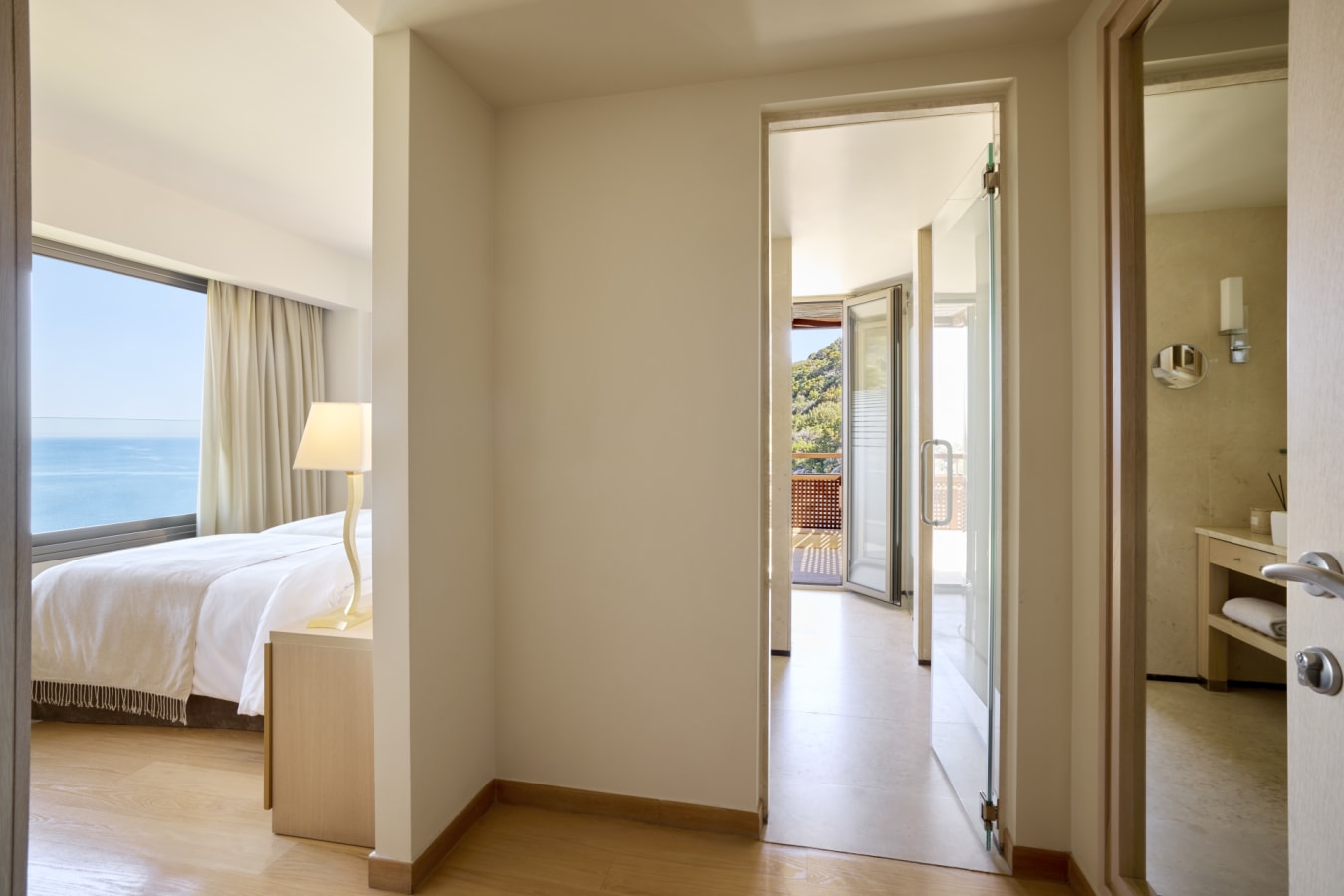 DCVillaThreeBedroomBedroom 