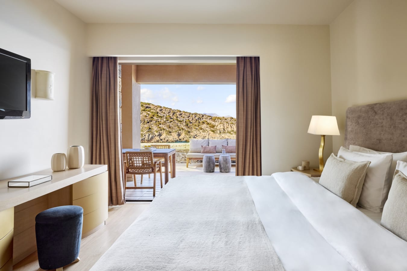 DCVillaTwoBedroomBedroom 