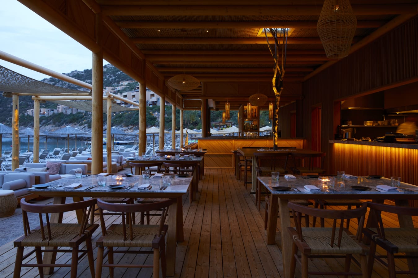 TheBeachHouseNightRestaurant 