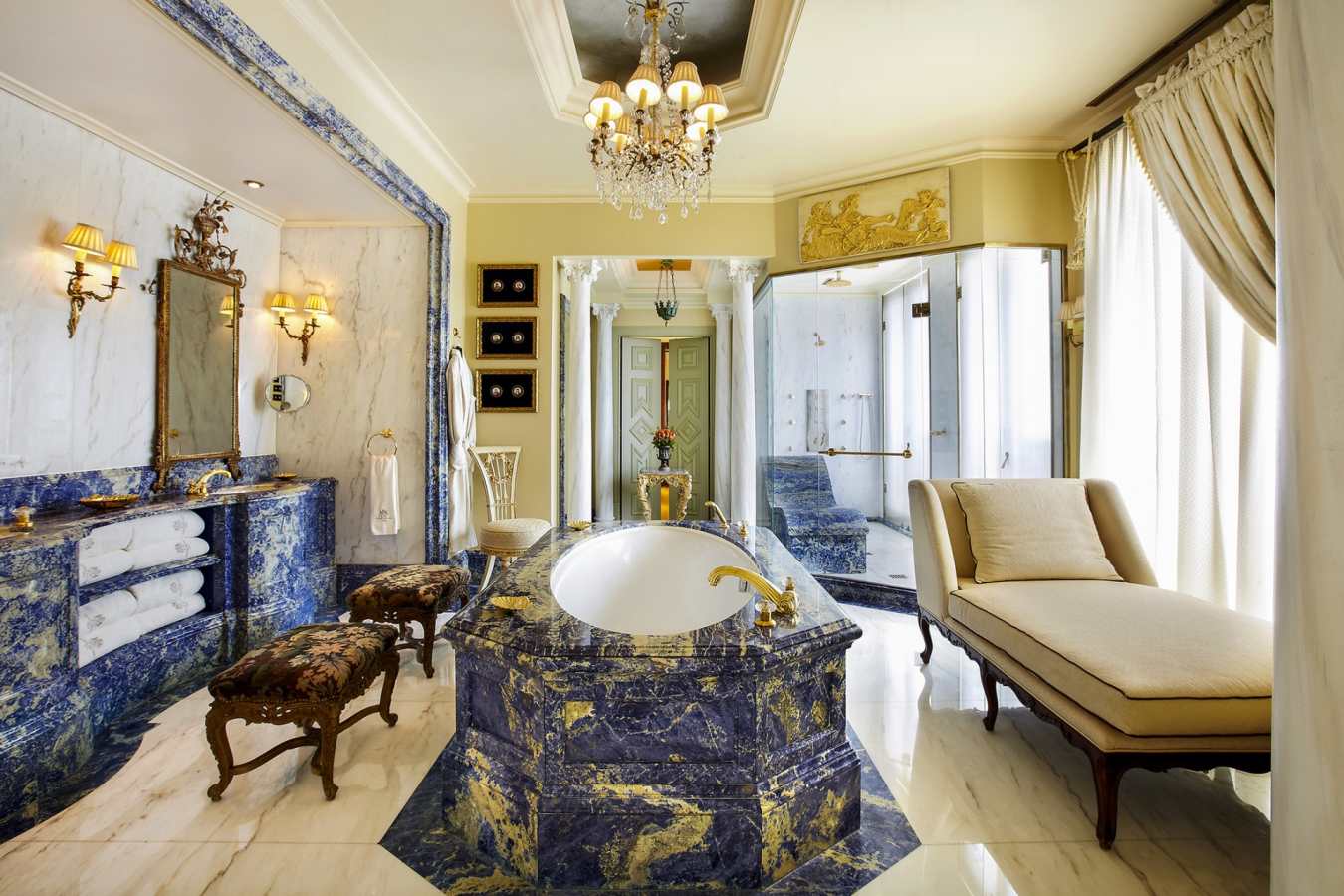 Royal Suite bathroom - Hotel Grande Bretagne