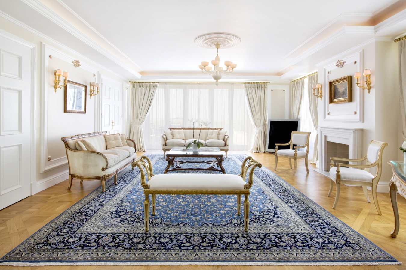 Penthouse Suite living room - King George Palace