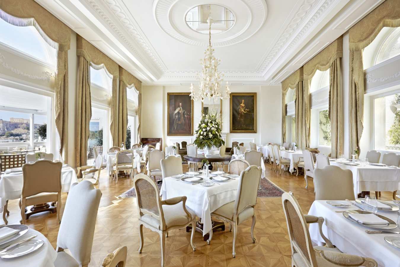 Tudor Hall Restaurant - King George Palace