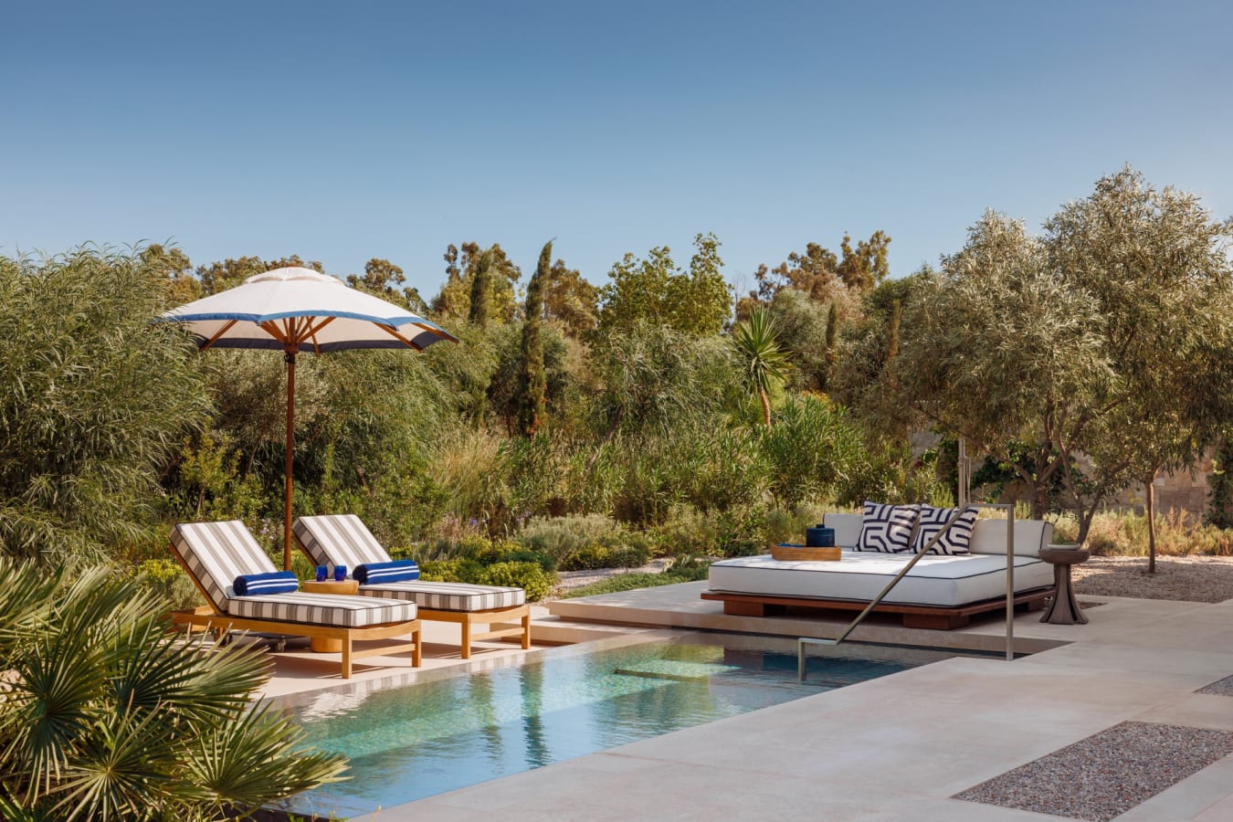 Bungalow Pool