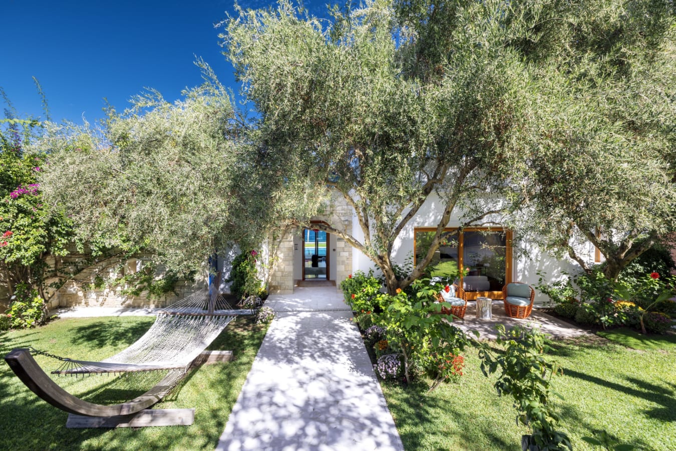  Lush gardens - Porto Zante 