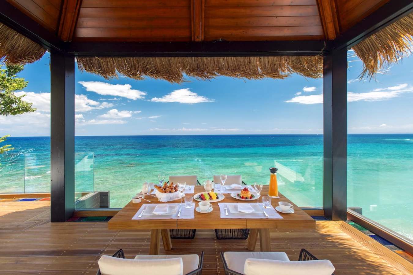 Royal Infinity Villa - Breakfast 