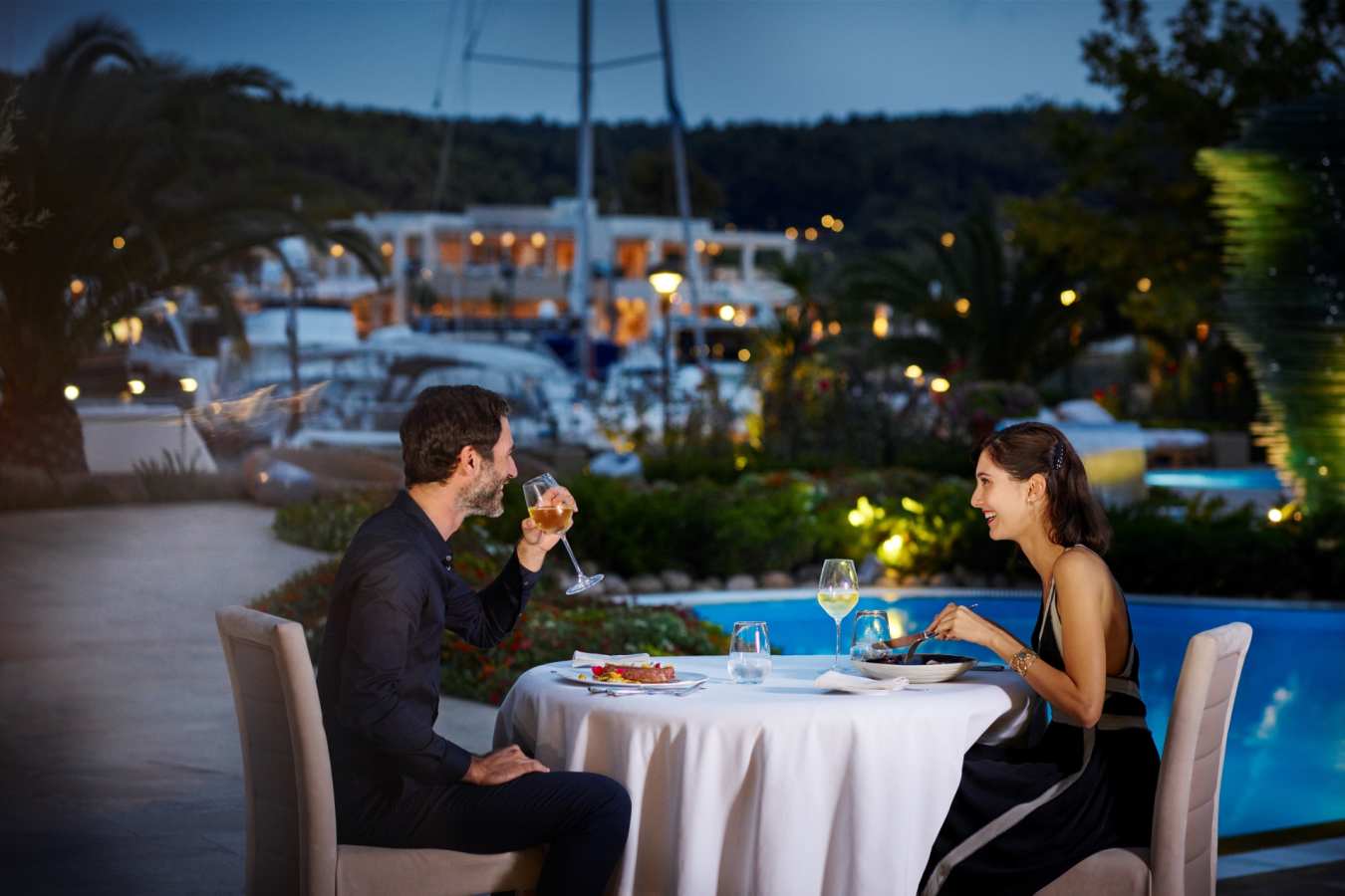 Dining - Sani Asterias