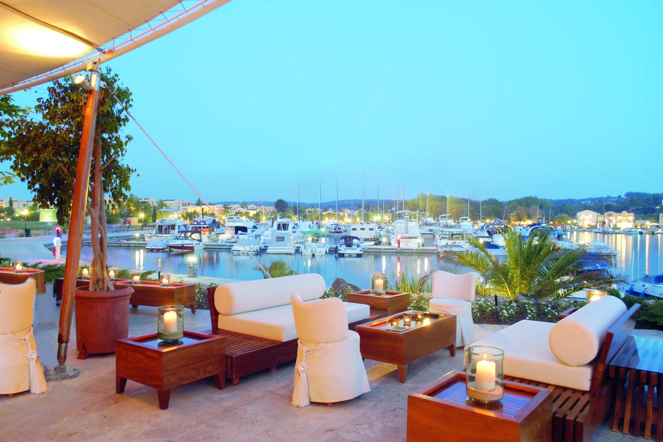 Water Bar,  Asterias Suites - Sani Resort