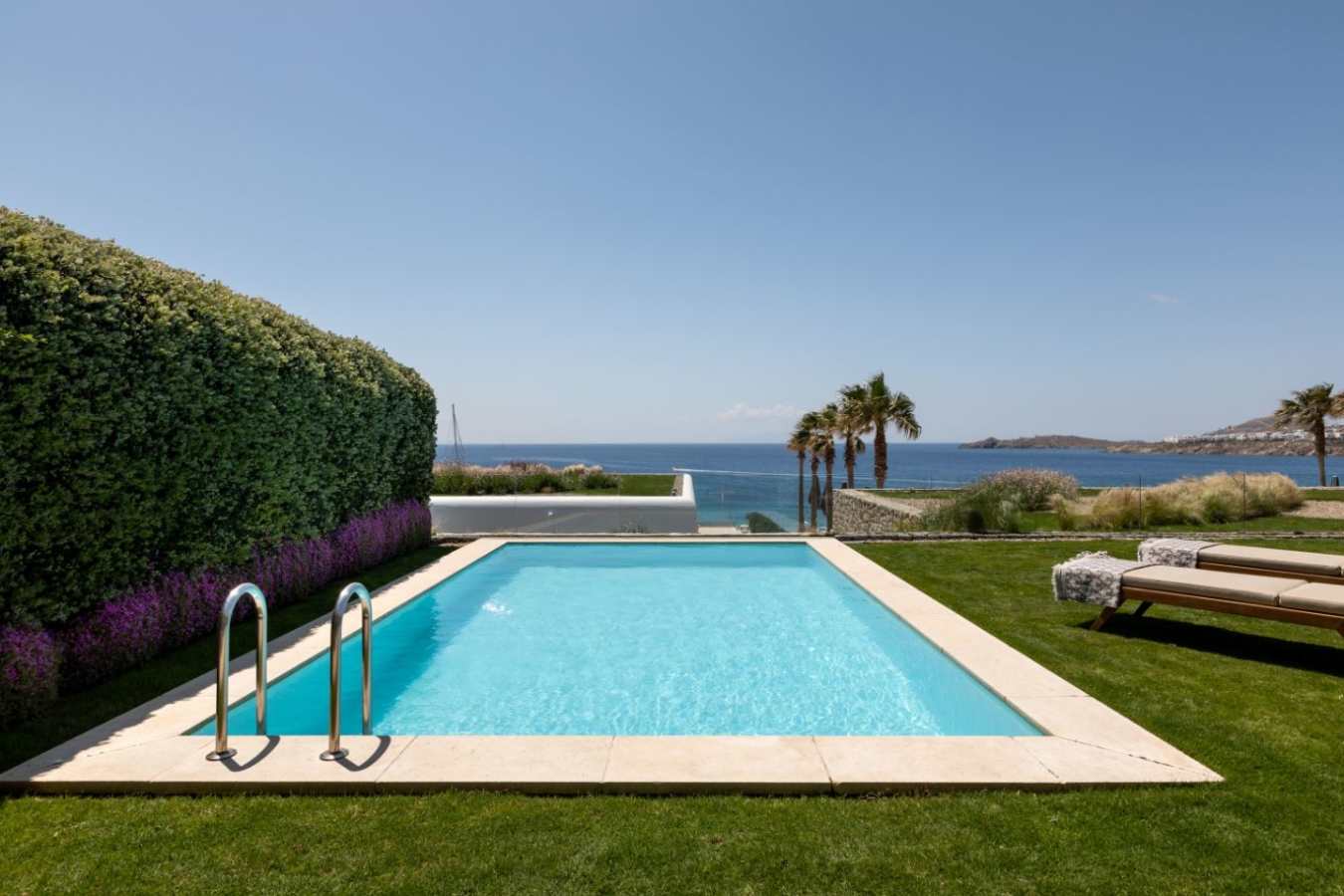 2 Bedroom Seaview Suite - Pool 