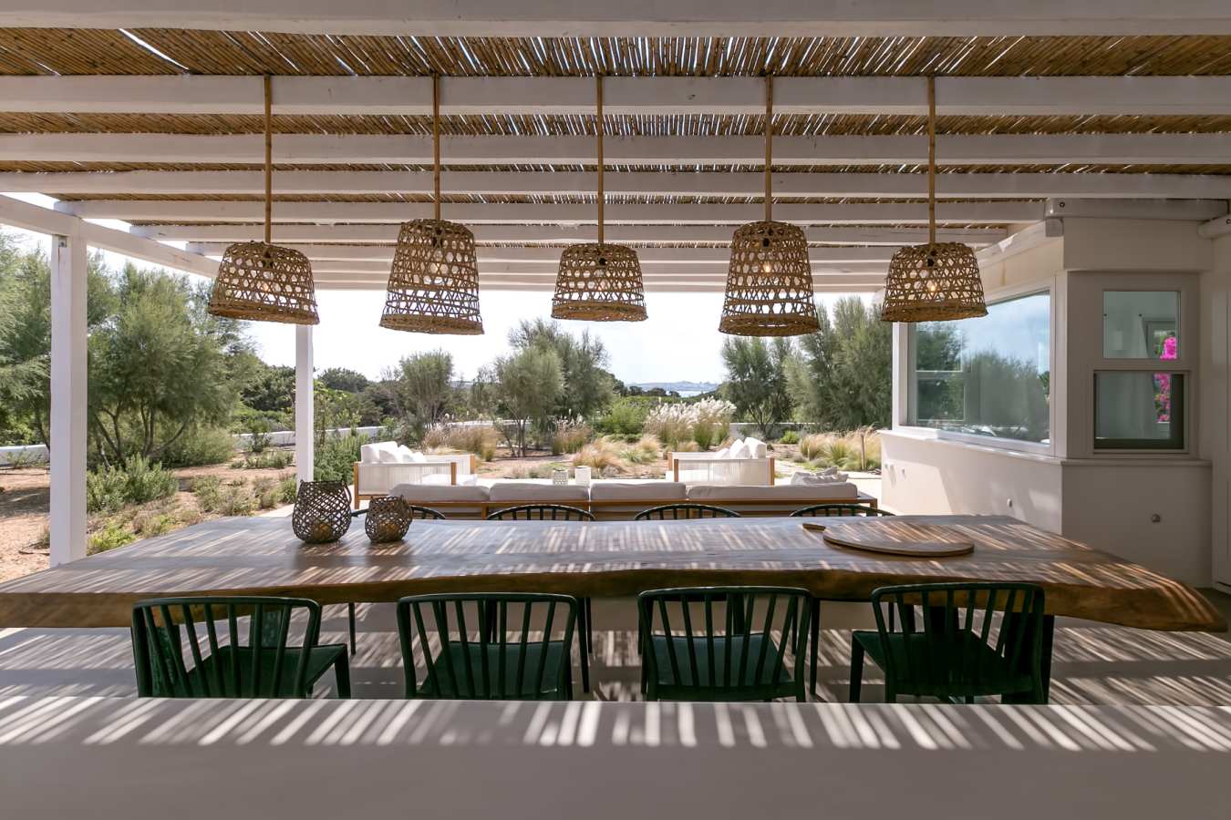 Villa outdoor kitchen