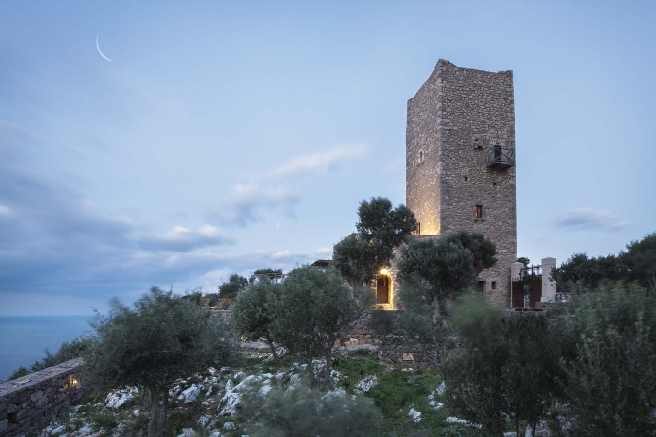 The tower - Tainaron Blue